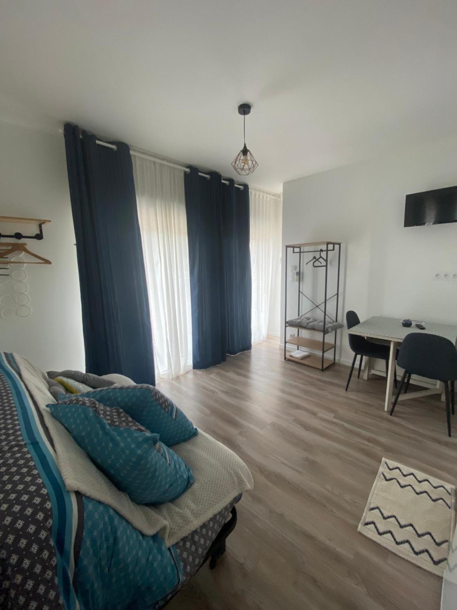 Studio Neuf Tout Equipe Castres-Gironde Exteriér fotografie
